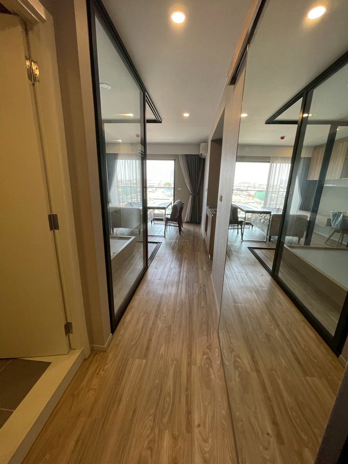 ขายคอนโดสาทร นราธิวาส : บลอสซั่ม คอนโด สาทร-เจริญราษฎร์ : Blossom Condo @ Sathorn-Charoenrat