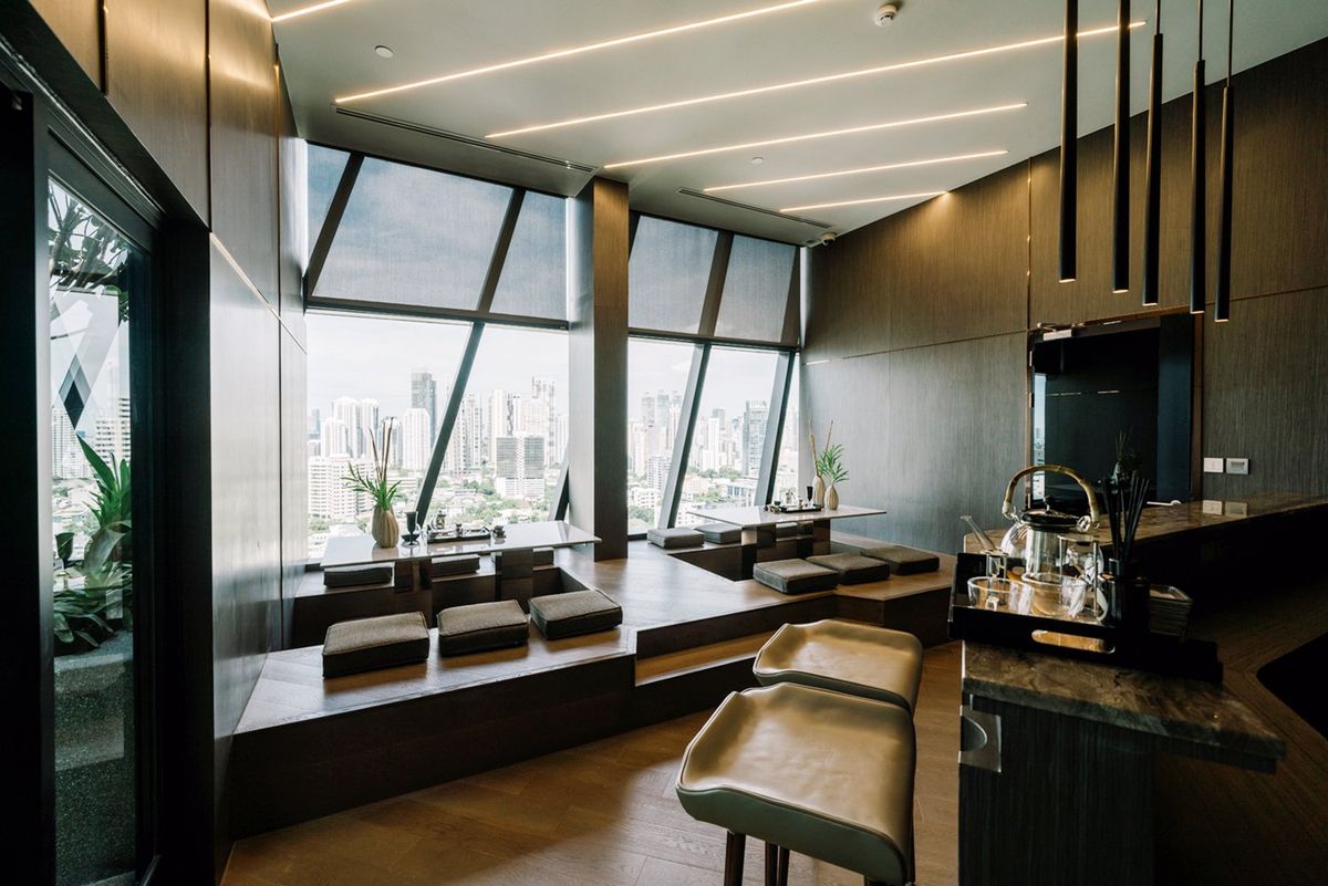 ขายคอนโดสุขุมวิท อโศก ทองหล่อ : 𝐈𝐃𝐄𝐎 𝐐 สุขุมวิท 𝟑𝟔  ใกล้ 𝗕𝗧𝗦 ทองหล่อ จัดใหญ่ใส่เต็มไม่มียั้ง! 𝟐 นอน 𝟒𝟗 ตรม รับประกันการันตีราคาดีที่สุด💯 📱𝟎𝟗𝟐-𝟖𝟎𝟖𝟖𝟖𝟗𝟗