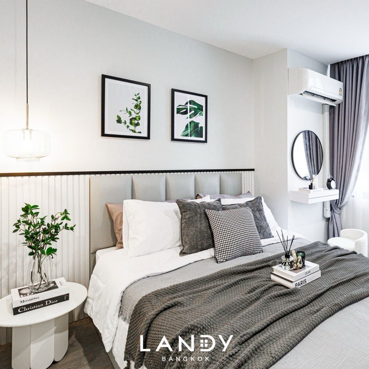 For SaleCondoRatchadapisek, Huaikwang, Suttisan : S066 Condo with pool view in the heart of Ratchada - Lat Phrao (Ratcha-Apa Tower) only 1.59 million baht