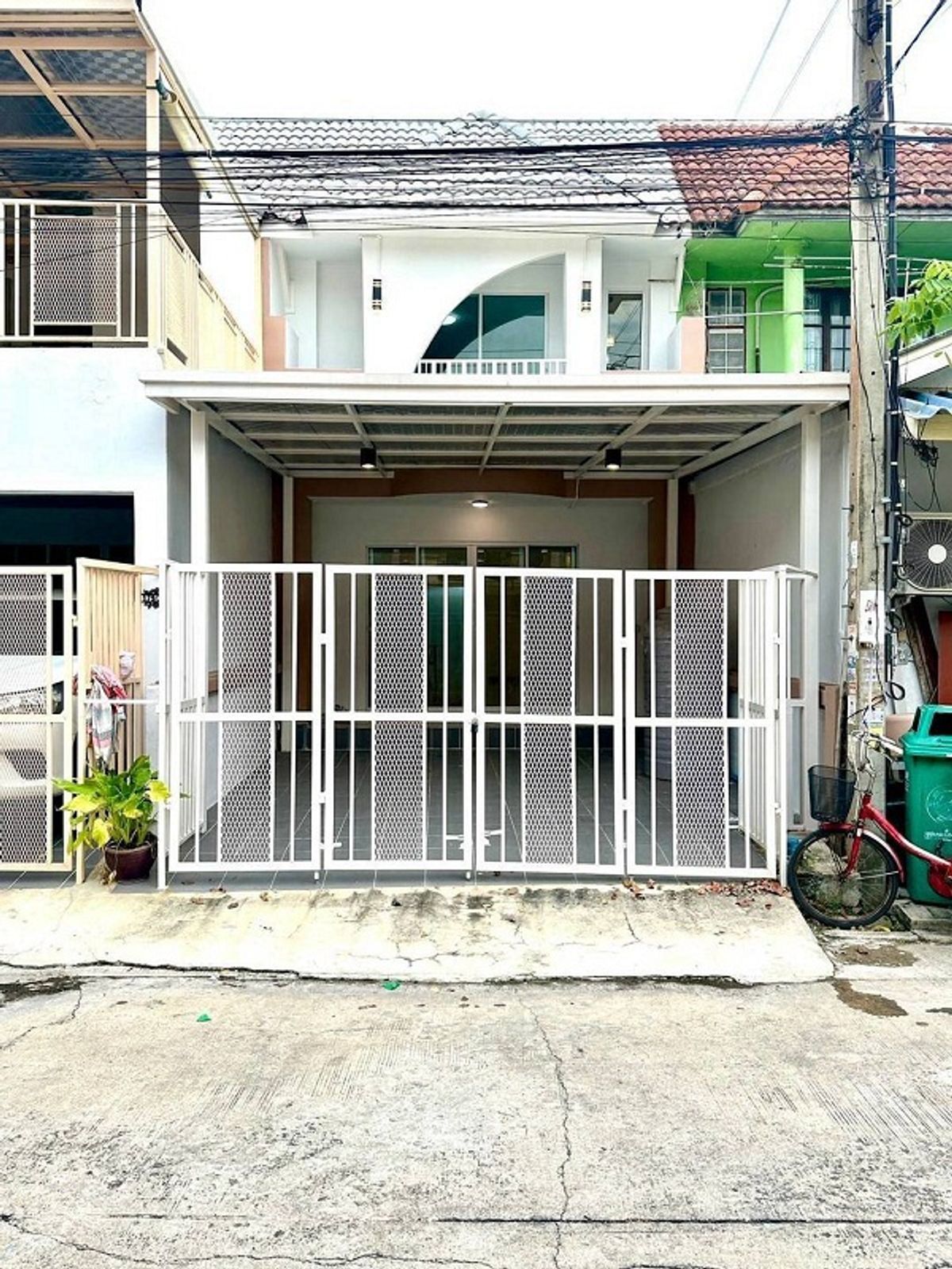 ขายทาวน์โฮมนนทบุรี บางใหญ่ บางบัวทอง : ขาย ทาวน์เฮ้าส์ รีโนเวทใหม่ หมู่บ้านบัวทอง 4 บ้านกล้วย-ไทรน้อย