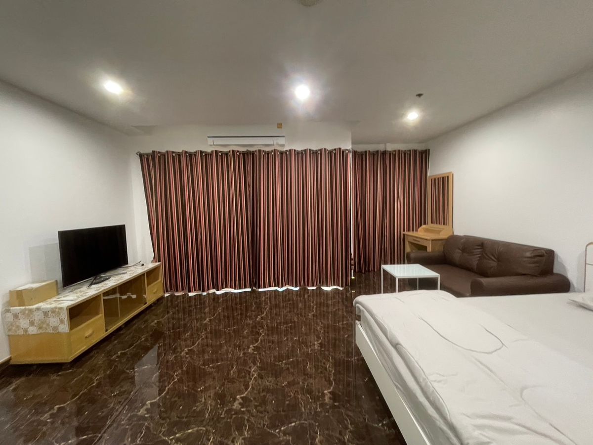 ให้เช่าคอนโดสีลม ศาลาแดง บางรัก : Silom Suite Room for Rent (Sathorn 12)
