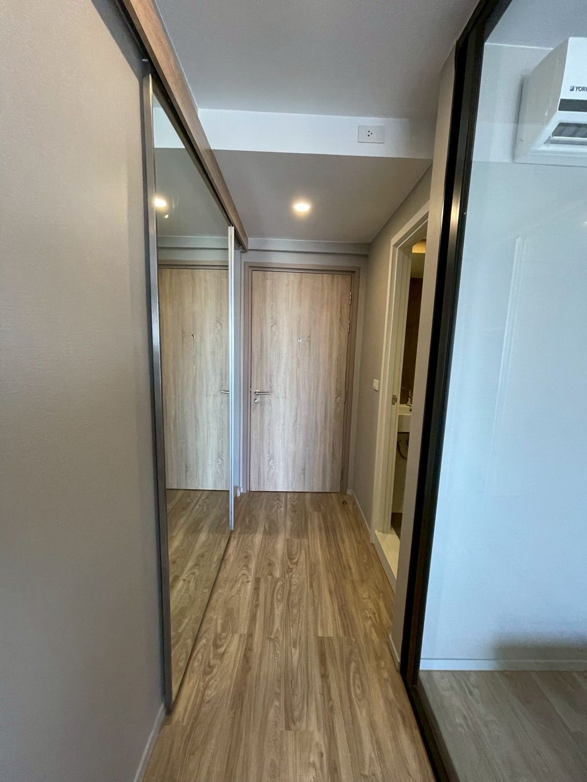 ขายคอนโดสาทร นราธิวาส : บลอสซั่ม คอนโด สาทร-เจริญราษฎร์ : Blossom Condo @ Sathorn-Charoenrat