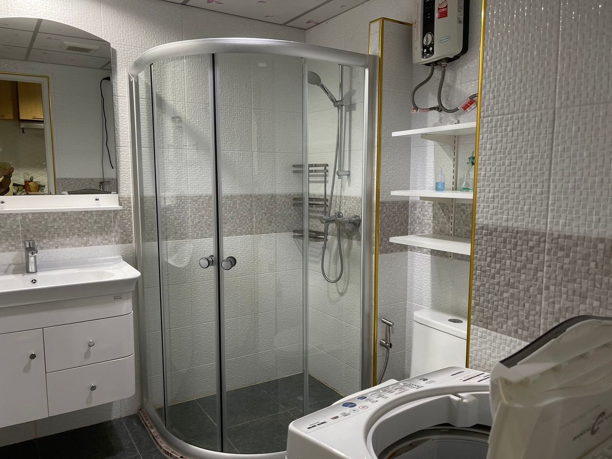 ให้เช่าคอนโดสีลม ศาลาแดง บางรัก : Silom Suite Room for Rent (Sathorn 12)