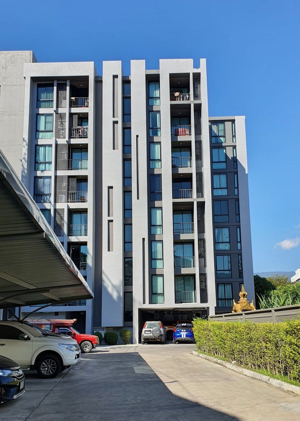 For SaleCondoChiang Mai : Y8 Condo for sale, Palm Spring, Royal Location, Nimman 35 sqm. 3.09 million.