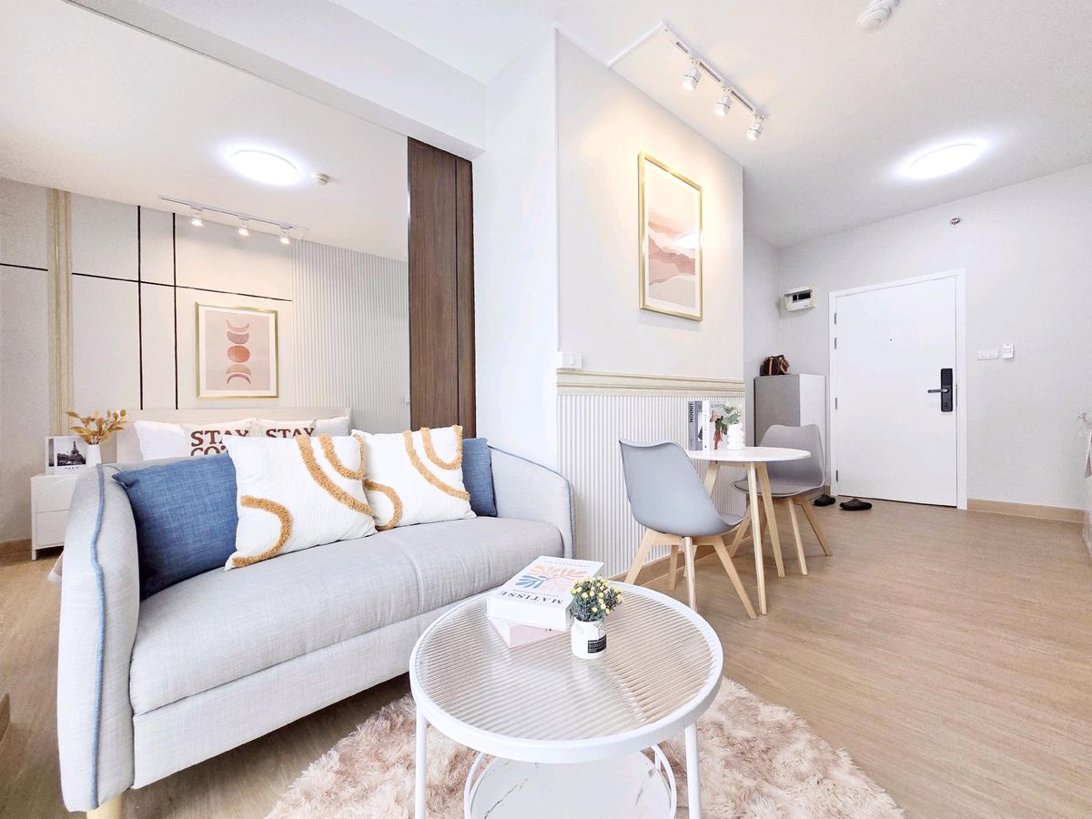 For SaleCondoRama9, Petchburi, RCA : Like ❤️ Shop, easy to shop, convenient to travel! Near Central Rama 9 and MRT in the center of the city But not expensive! Must be here. 👉🌆 𝐀 𝐒𝐩𝐚𝐜𝐞 𝐀𝐬𝐨𝐤𝐞-✨️