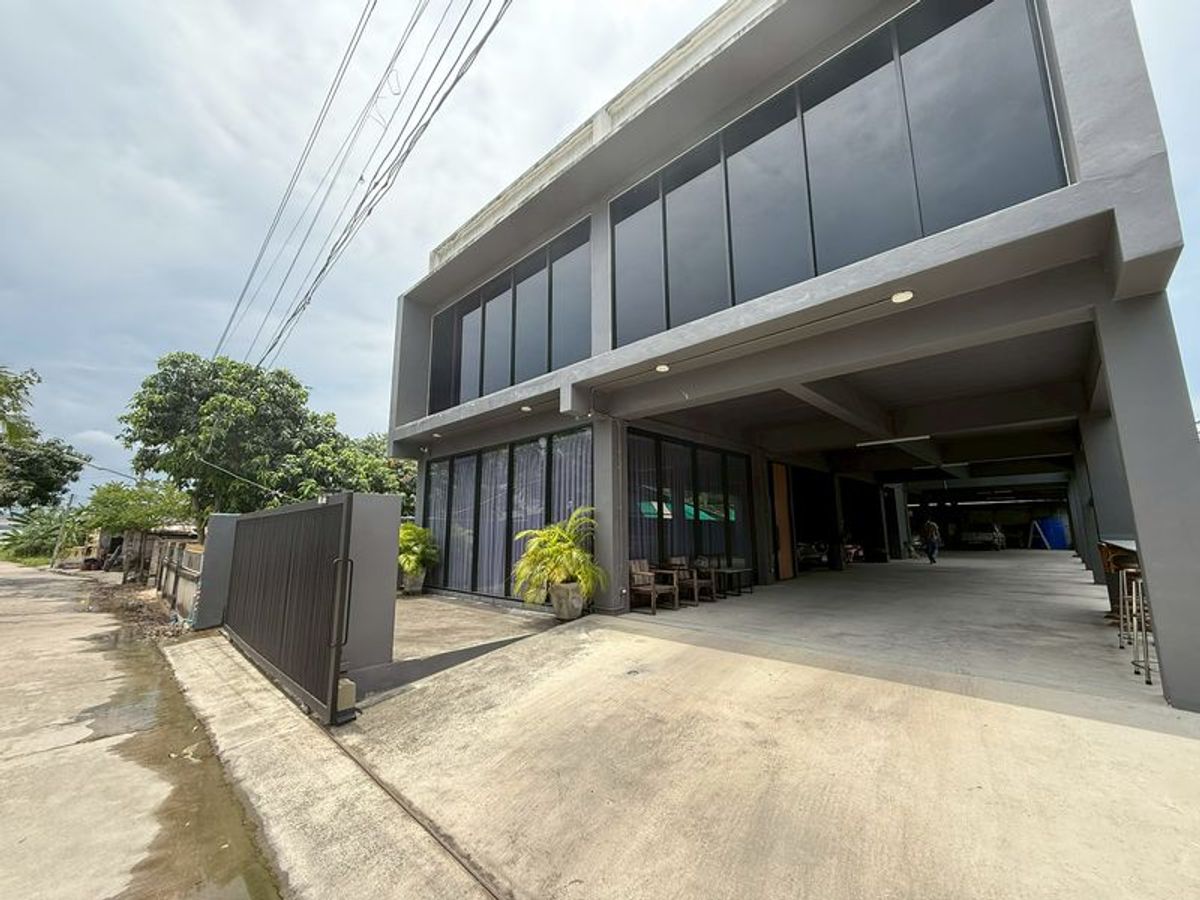 For SaleHome OfficeSriracha Laem Chabang Ban Bueng : House for sale, home office, large area, Surasak, Sriracha