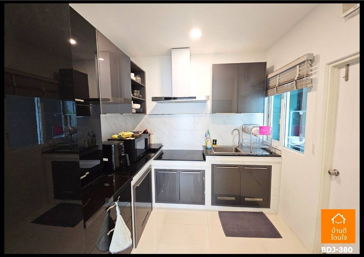 ขายบ้านราษฎร์บูรณะ สุขสวัสดิ์ : โปรพิเศษ!! บ้านสวย The City สุขสวัสดิ์ 64 ( 50.7 ตร.ว.) 4 นอน 5 น้ำ ใกล้พระจอมเกล้าธนบุรี รถไฟฟ้าพระประแดง