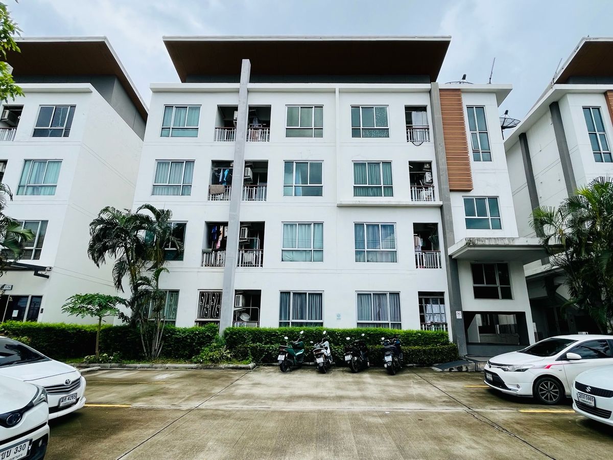 ให้เช่าคอนโดลาดกระบัง สุวรรณภูมิ : เช่าคอนโดSmartZ ใกล้พาสิโอ โรบินสัน  ลาดกระบัง24/1 ห้องสูท โครงการติดถนนใหญ่