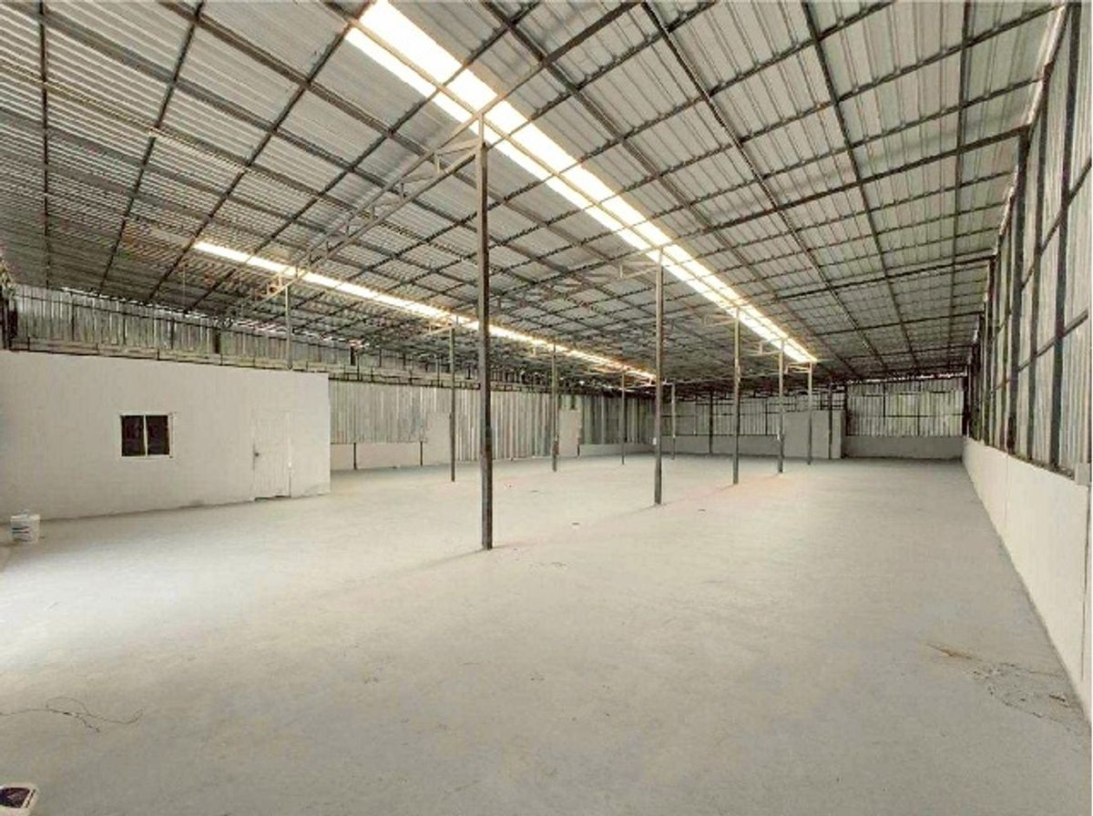 For RentWarehouseMahachai Samut Sakhon : Mahachai Fresh Market, Mueang Mai, Liab Khlong Khlong, 1st floor office, 880 sq.m. .. Sam Ko Sub -district, 1.7 km, 1 bed