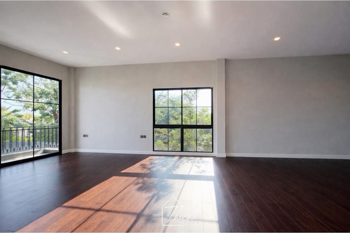 For SaleHousePhutthamonthon, Salaya : Grand Bangkok Boulevard at the park