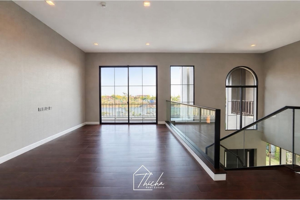 For SaleHousePhutthamonthon, Salaya : Grand Bangkok Boulevard at the park