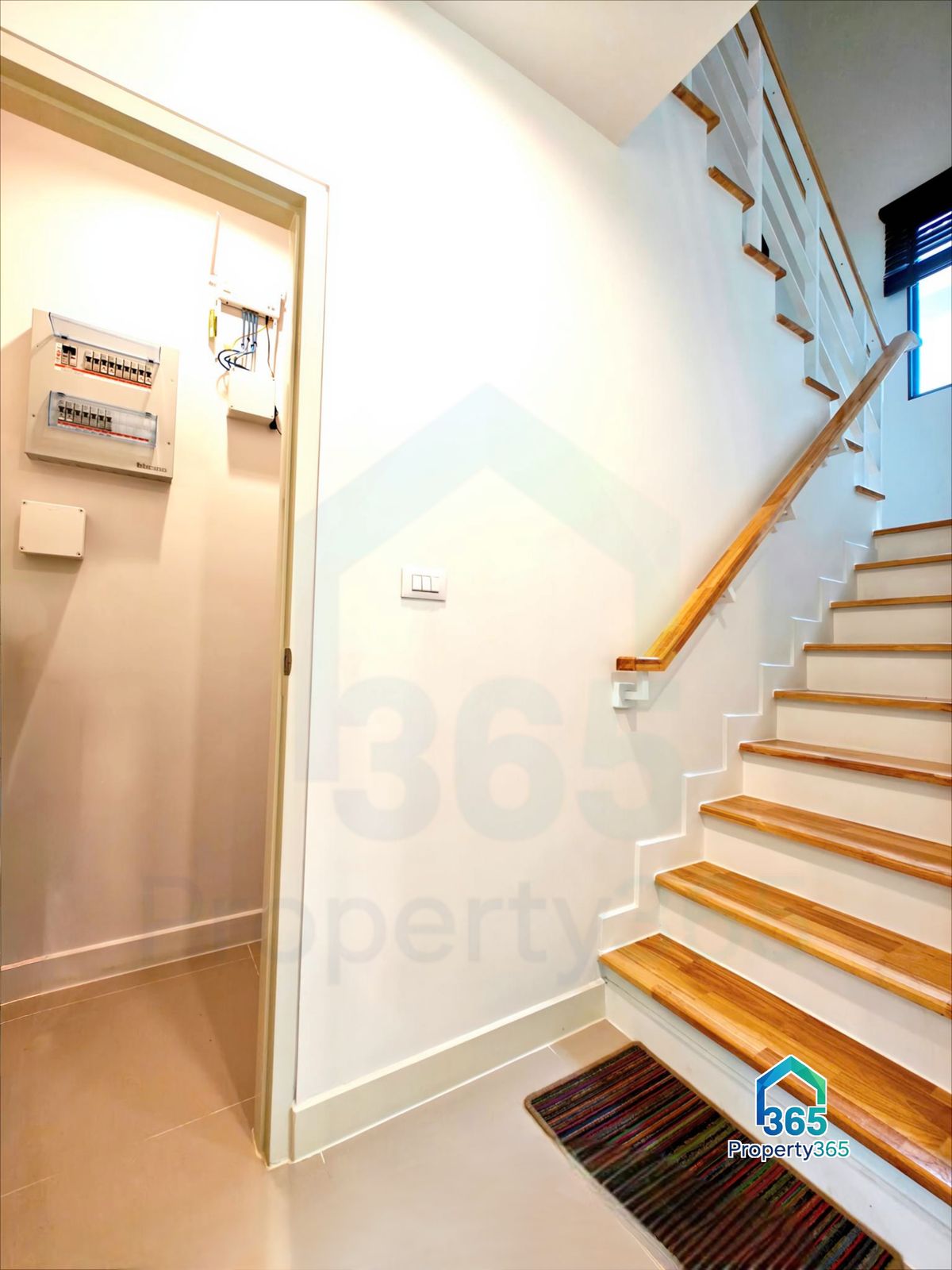 HousePathum Thani,Rangsit, Thammasat : Mitti Lamlukka Klong 6 (Sammakorn) Serene Detached House, 3rd House (from security post), a house in the first soi of the village.