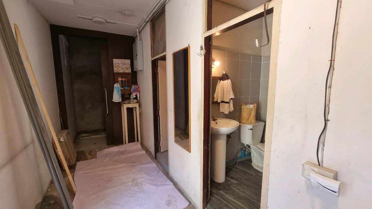 For RentRetail SpaceSukhumvit, Asoke, Thonglor : Retail Space for Rent in Phrom Phong 70 sqm.Prime Location | Ground Floor of a Beautiful Building | No Restaurants Allowed