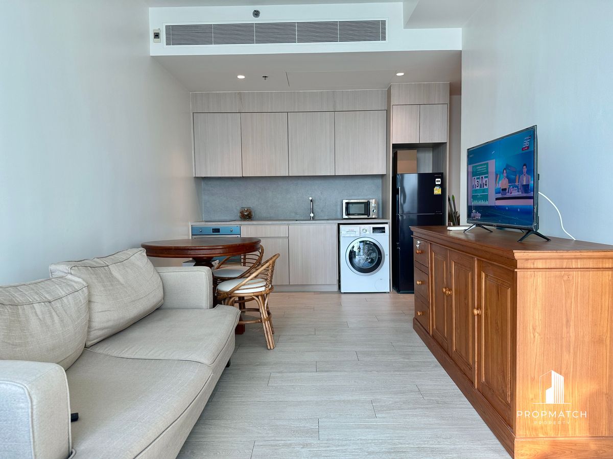 For SaleCondoSilom, Saladaeng, Bangrak : ✨flash deal ✨The Loft Silom (1Bed1bath49SQM) Ready! Only 10,590,000 baht Tel.0981315848 @propmatch