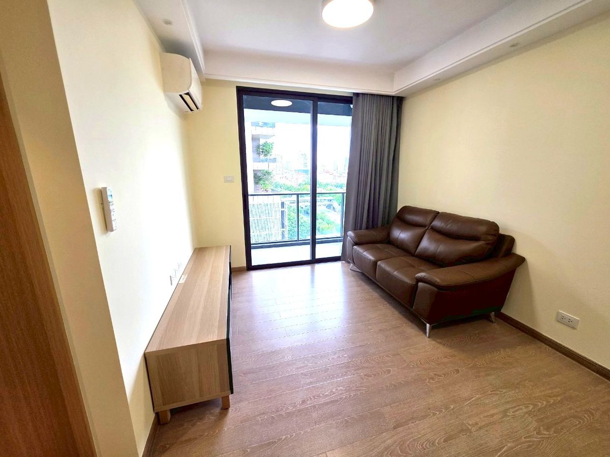 For RentCondoSathorn, Narathiwat : 🏢 For Rent: Regal Condo Sathorn - Narathiwas (Available Now)