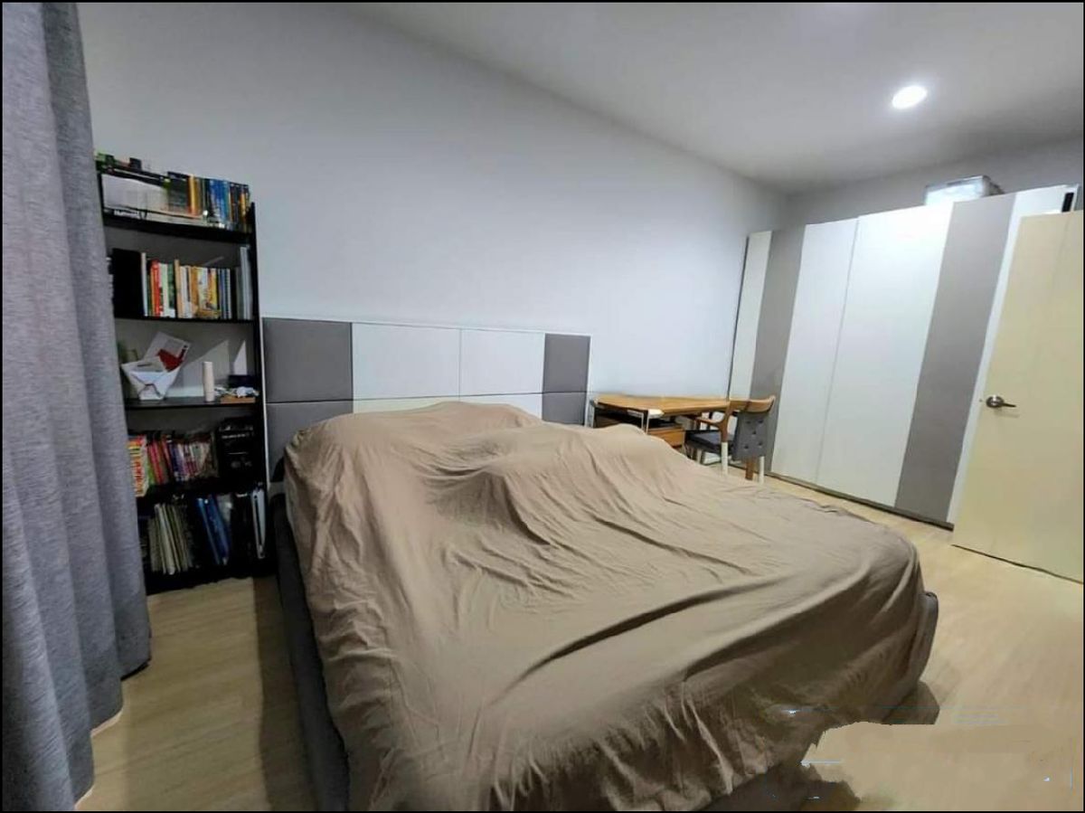For SaleTownhomeOnnut, Udomsuk : 3 -storey townhome, area 178 sqm. Baan Klang Mueang Sukhumvit 77 project (SM1213)