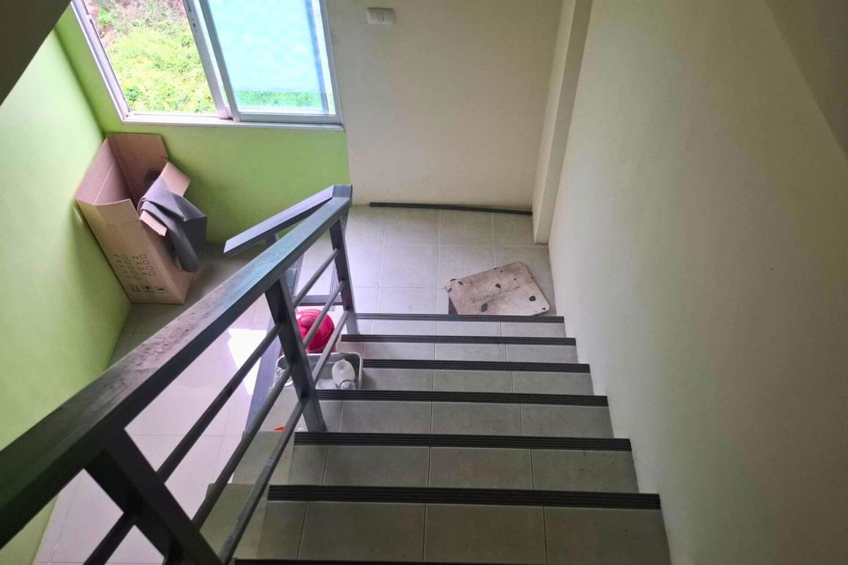 For SaleHome OfficeNonthaburi, Bang Yai, Bangbuathong : 3 -storey commercial building in front of the Metro Bizon Village, Bang Bua Thong, near Tree Market