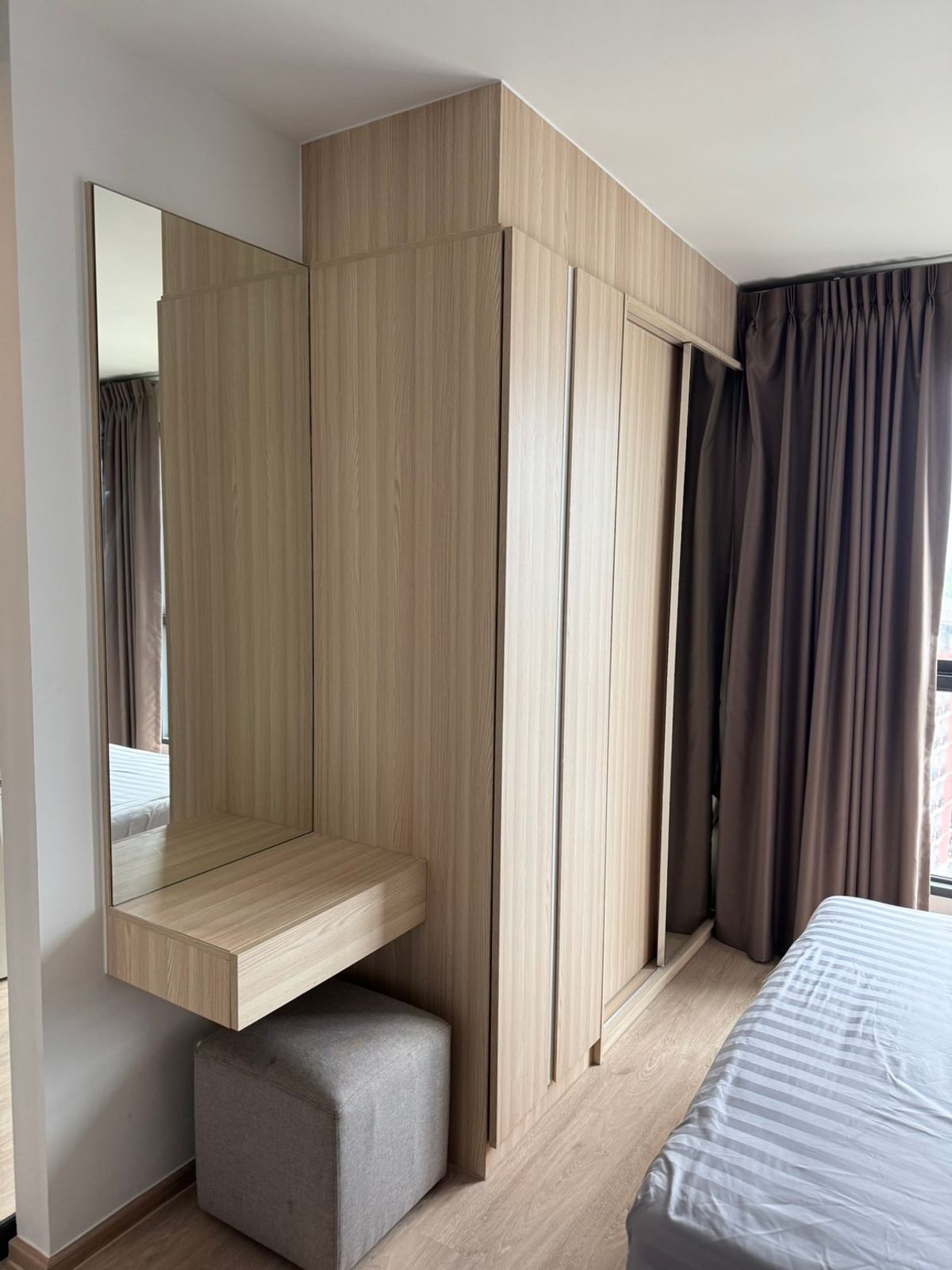 For RentCondoBangna, Bearing, Lasalle : For rent Condo IDEO O2 🚆BTS Bangna Furniture Electric Appliances ready ✨