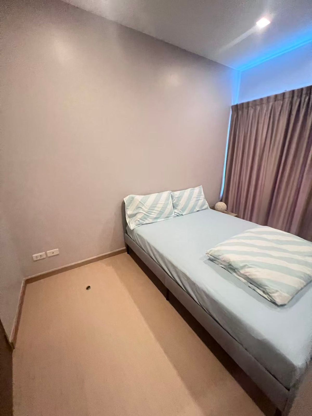 For RentCondoRatchathewi,Phayathai : NOBLE Reventirathai Condo Rental Condo, complete with nearby Phaya Thai BTS !!