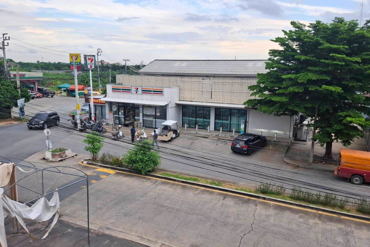 For SaleHome OfficeNonthaburi, Bang Yai, Bangbuathong : 3 -storey commercial building in front of the Metro Bizon Village, Bang Bua Thong, near Tree Market