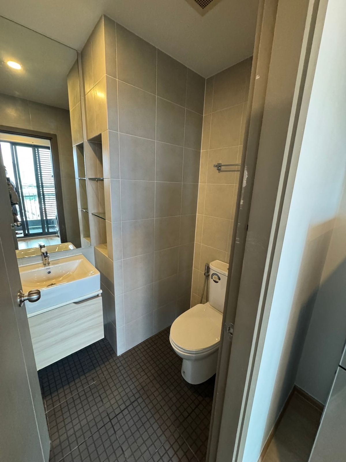 For RentCondoBangna, Bearing, Lasalle : For rent Condo IDEO O2 🚆BTS Bangna Furniture Electric Appliances ready ✨