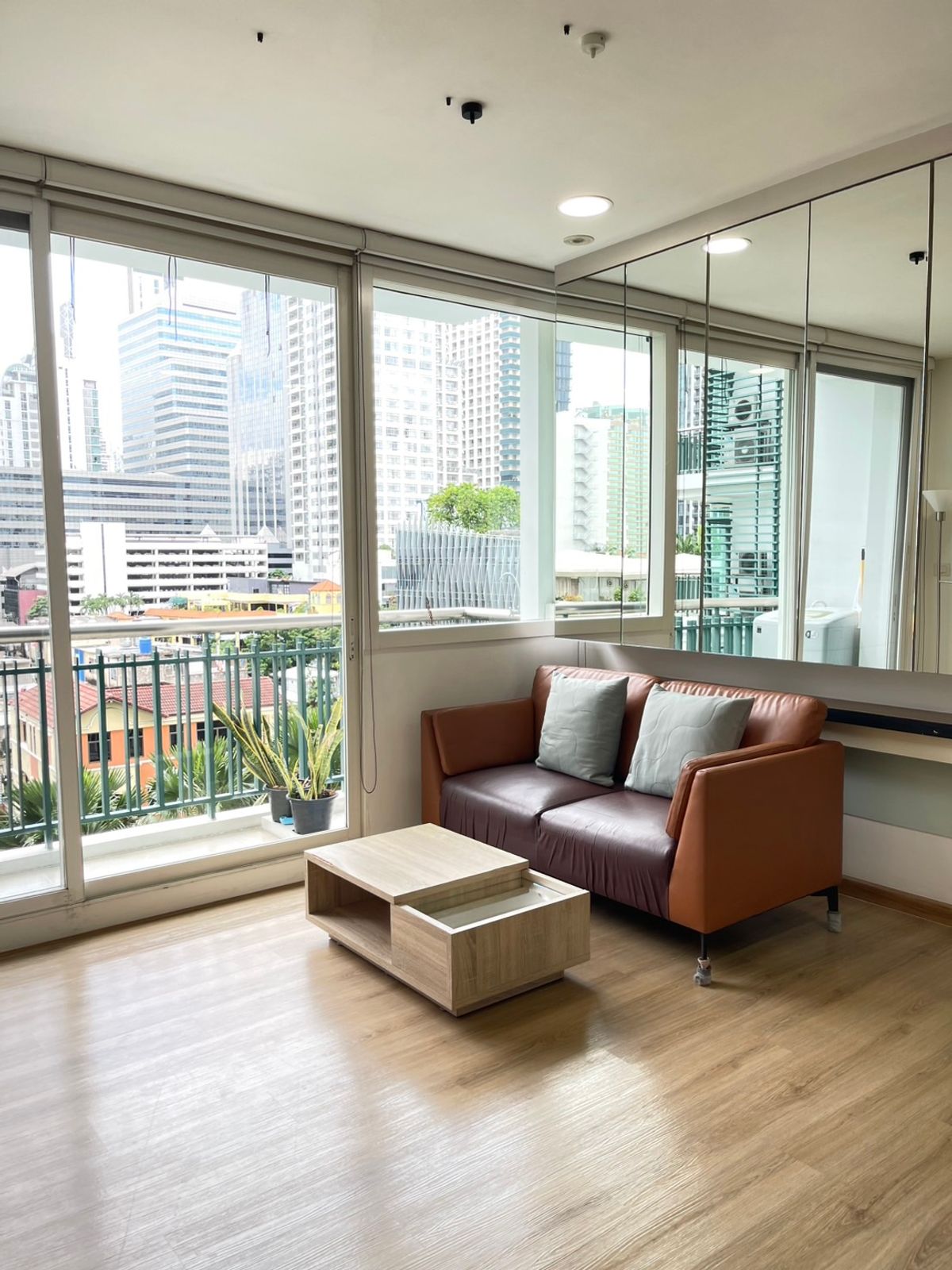 ให้เช่าคอนโดสุขุมวิท อโศก ทองหล่อ : ให้เช่า Wind sukhumvit23 condo  1นอน 1น้ำ ราคา 29,000.-/เดือน  เจ้าของลงเอง