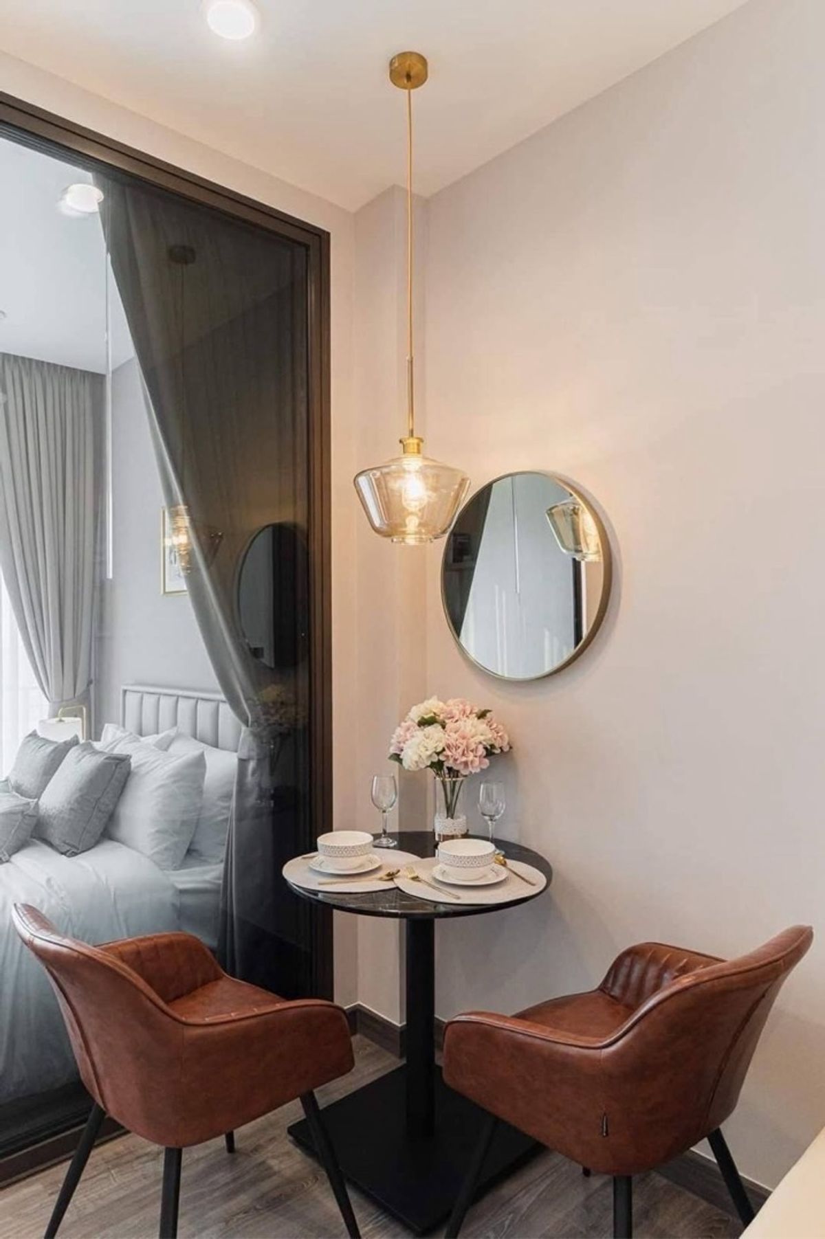 For RentCondoPinklao, Charansanitwong : For Rent : URBANO RAJAVITHI
(MRT Sirindhorn ,31Sqm ,23rd Floor)