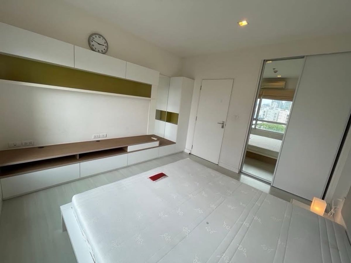 ให้เช่าคอนโดลาดพร้าว เซ็นทรัลลาดพร้าว : For Rent : The Room Ratchada-Ladprao ( MRT Lat Phrao , 
2 bedroom , 62 Sq.m ) 