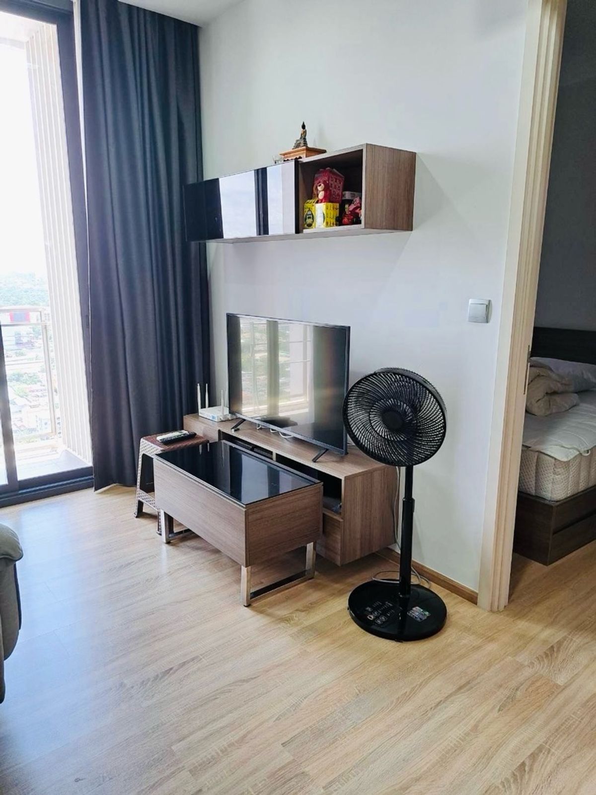 ขายคอนโดสะพานควาย จตุจักร : ขายราคาดี!! โครงการ The Line Phahol-Pradipat (1bad1bath 35 ตรม.) ทิศเหนือ วิวโล่ง เพียง 4.89 ล้านบาท เท่านั้น Tel.0806265693  คุณแบม 