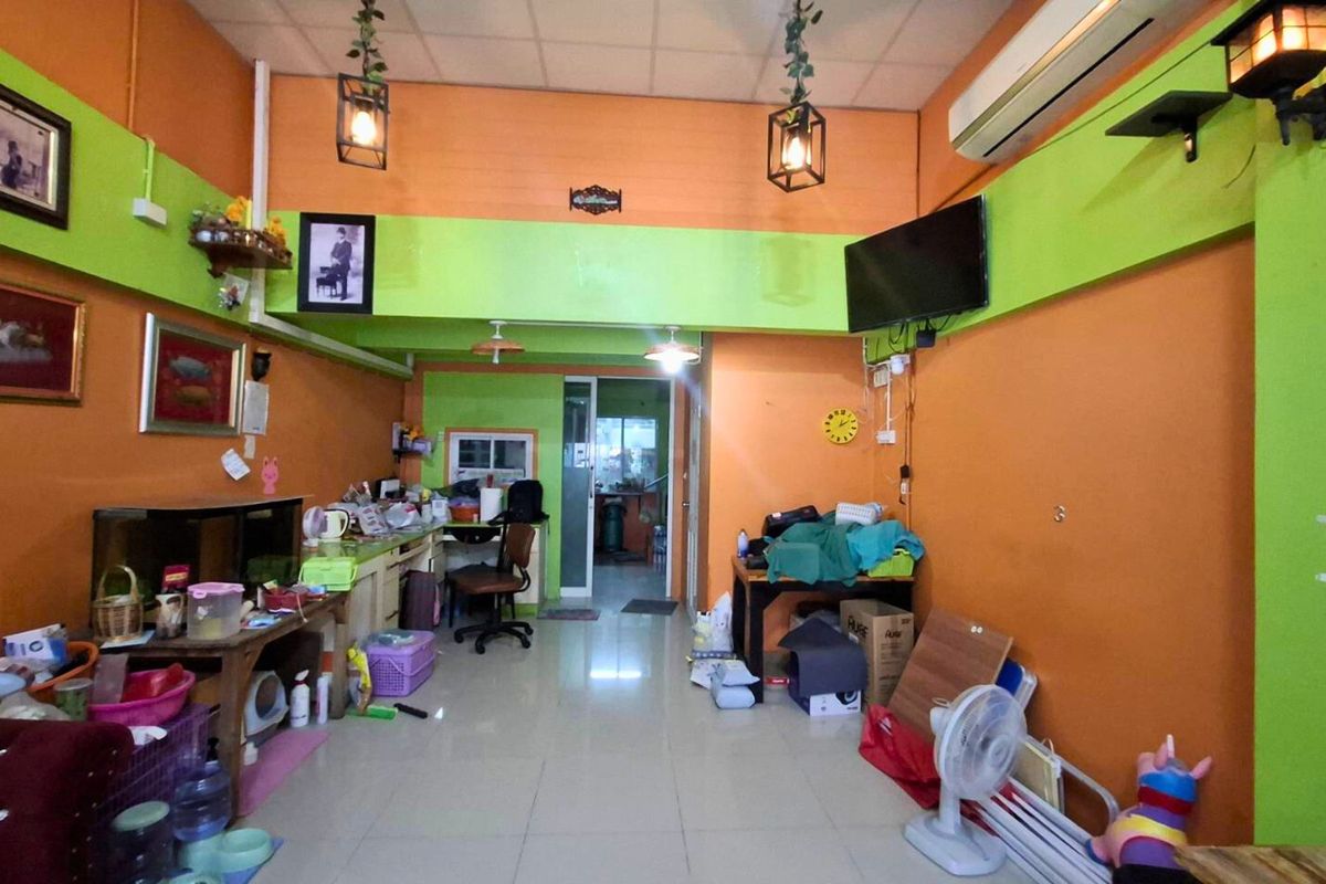 For SaleHome OfficeNonthaburi, Bang Yai, Bangbuathong : 3 -storey commercial building in front of the Metro Bizon Village, Bang Bua Thong, near Tree Market