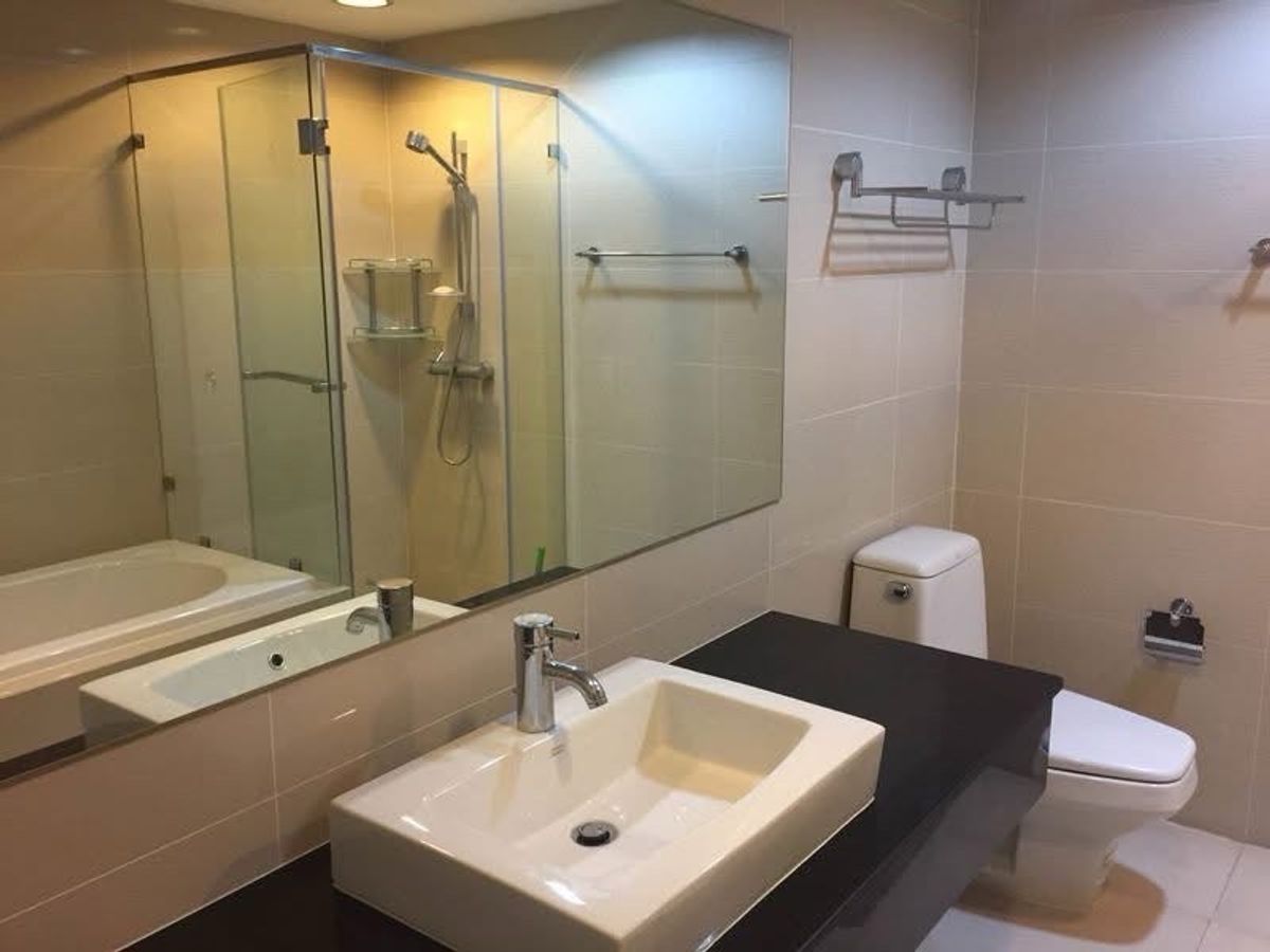For RentCondoRama9, Petchburi, RCA : For Rent : Belle Grand Rama 9
3 Bedroom 
(MRT Rama 9 ,101 Sqm ,23rd Floor)
