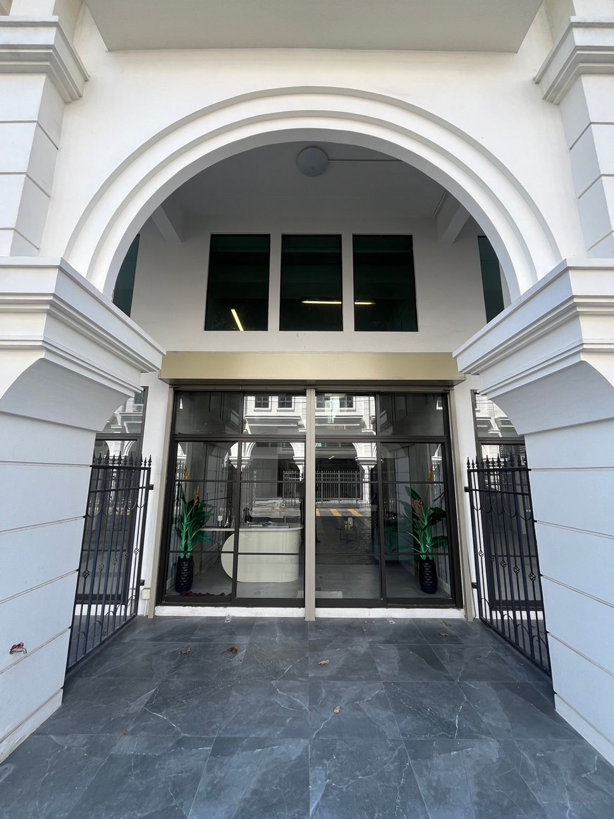 ขายโฮมออฟฟิศเยาวราช บางลำพู : 💼 ขายโฮมออฟฟิศ 3.5 ชั้น The Rich Avenue ดำรงรักษ์ เพียง 18.8 ล้านบาท | ทำเลหายาก ใจกลางกรุง | เหมาะทั้งอยู่อาศัยและทำธุรกิจ  ใกล้ เยาวราช – ป้อมปราบ – คลองถม – ราชดำเนิน