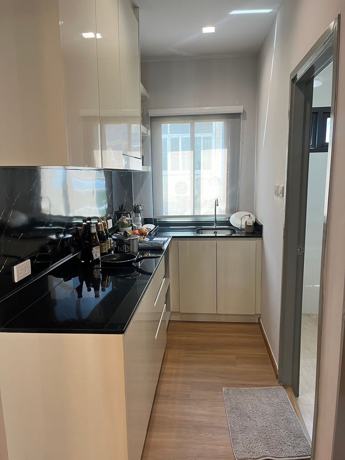 ขายโฮมออฟฟิศเยาวราช บางลำพู : 💼 ขายโฮมออฟฟิศ 3.5 ชั้น The Rich Avenue ดำรงรักษ์ เพียง 18.8 ล้านบาท | ทำเลหายาก ใจกลางกรุง | เหมาะทั้งอยู่อาศัยและทำธุรกิจ  ใกล้ เยาวราช – ป้อมปราบ – คลองถม – ราชดำเนิน