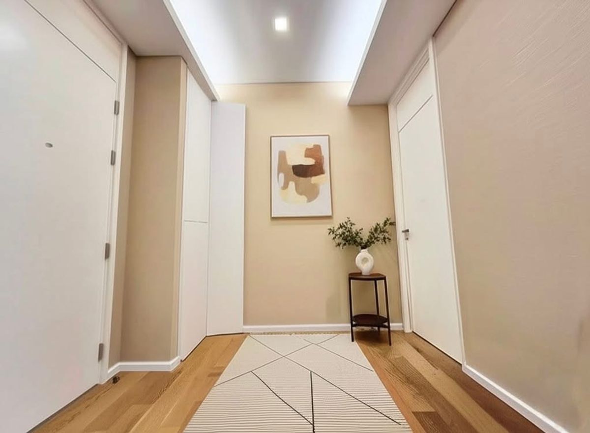 For SaleCondoLadprao, Central Ladprao : Condo, good location! Near both MRT and BTS! In the heart of the city, Ladprao area that is quiet, like not in the city The trees are shady, very good location, tangible price. Dont miss! Interested contact 0876358339