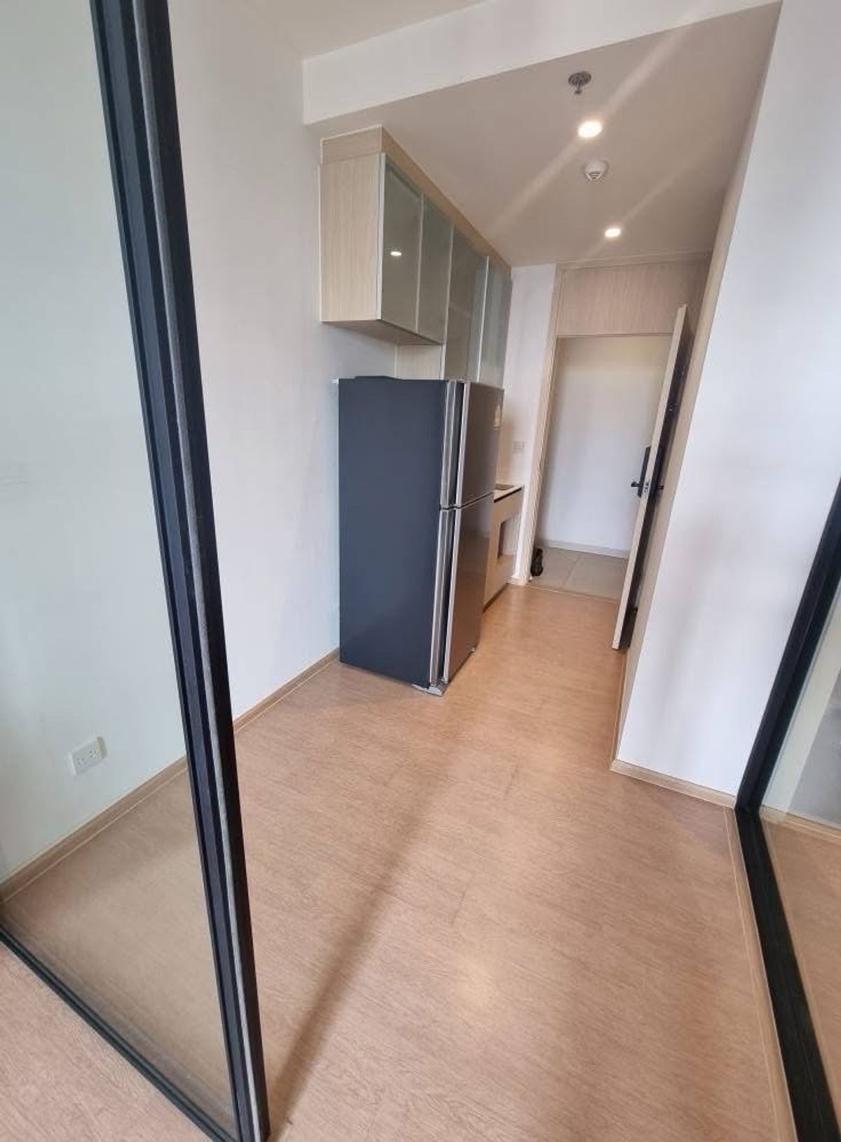 ให้เช่าคอนโดสุขุมวิท อโศก ทองหล่อ : For Rent : MARU Ekkamai 2
( BTS Ekkamai , 30 Sqm , 18th Floor)