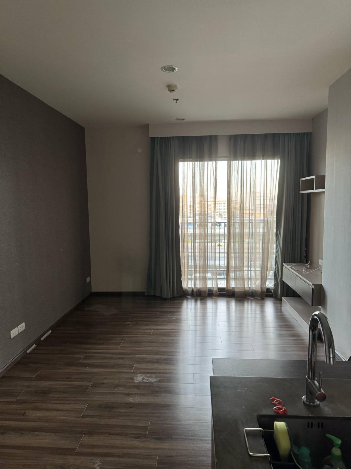 ขายคอนโดวงเวียนใหญ่ เจริญนคร : (D0047) TEAL Sathorn - Taksin
