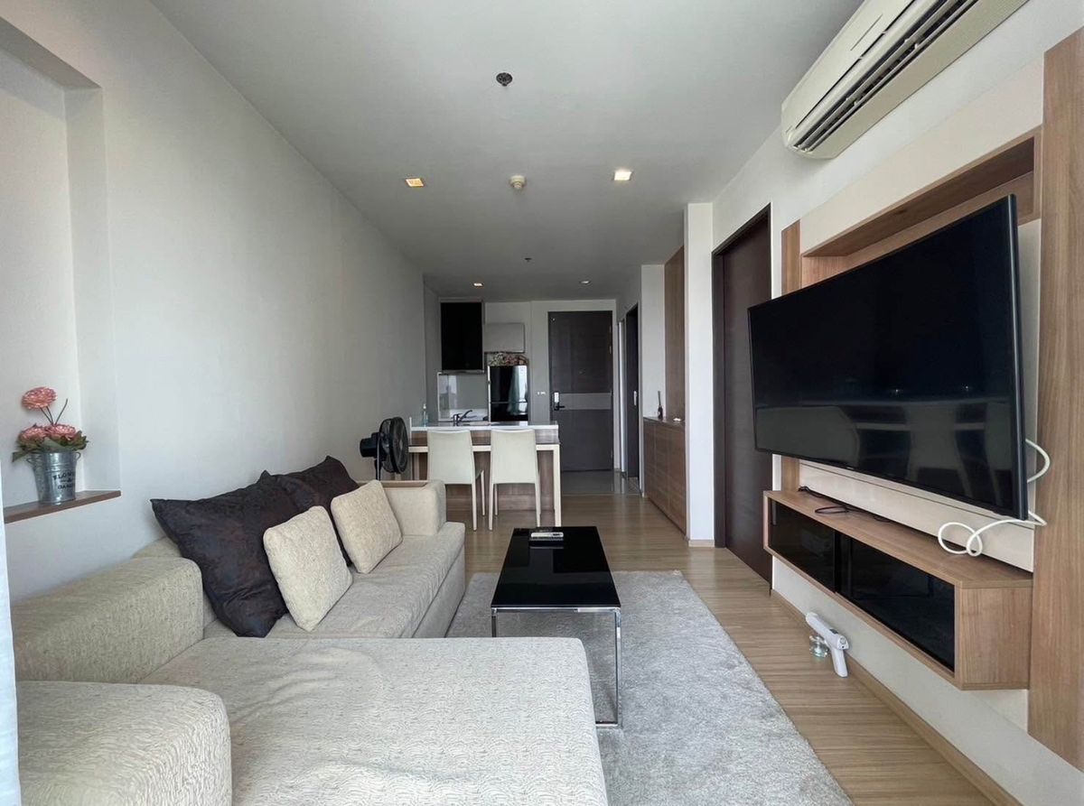ขายคอนโดสาทร นราธิวาส : 💥SL-7769💥ขายคอนโด ห้องสวย ราคาดี  ริธึ่ม สาทร👉แอดไลน์ @fastcondo