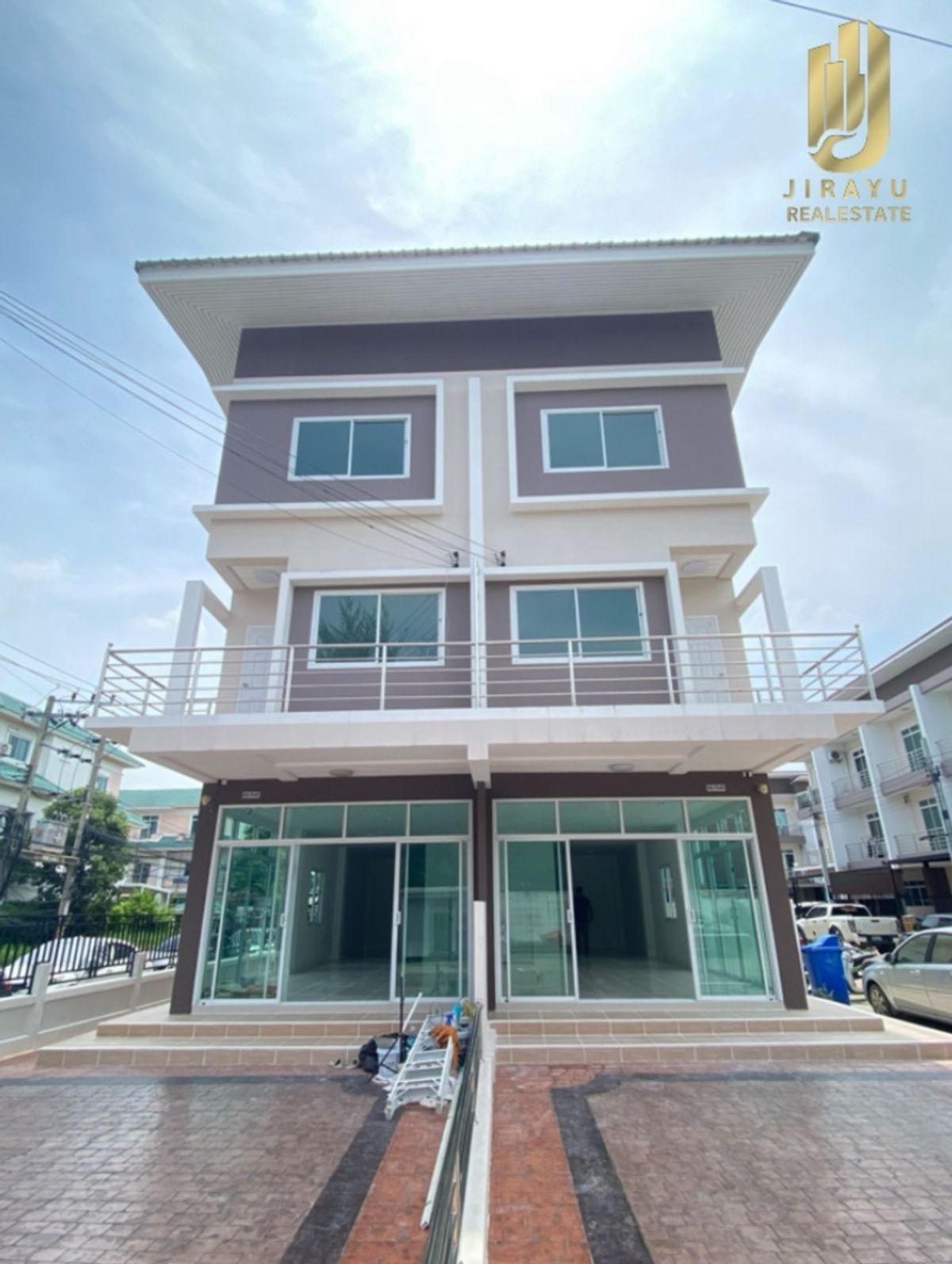ขายโฮมออฟฟิศนนทบุรี บางใหญ่ บางบัวทอง : โฮมออฟฟิศนนทบุรี Home Office 2 คูหาทำเลทอง หมู่บ้านหงส์ประยูร ใกล้รถไฟฟ้าสายสีม่วง เดินทางสะดวก เหมาะทั้งอยู่อาศัยและทำธุรกิจ