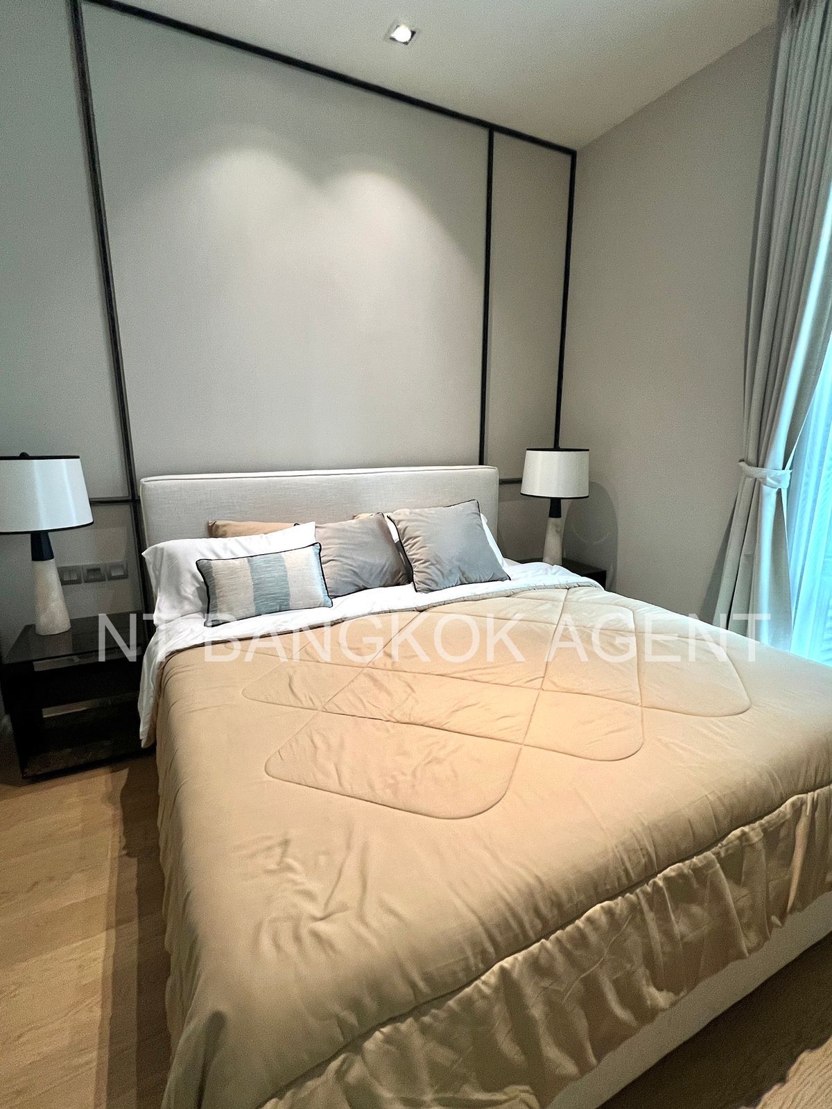 ให้เช่าคอนโดวิทยุ ชิดลม หลังสวน : ว่างให้เช่า For Rent 28 Chidlom 2bed2bath (combibe type) ห้องใหญ่ ตกแต่งสวย พร้อมเข้าอยู่