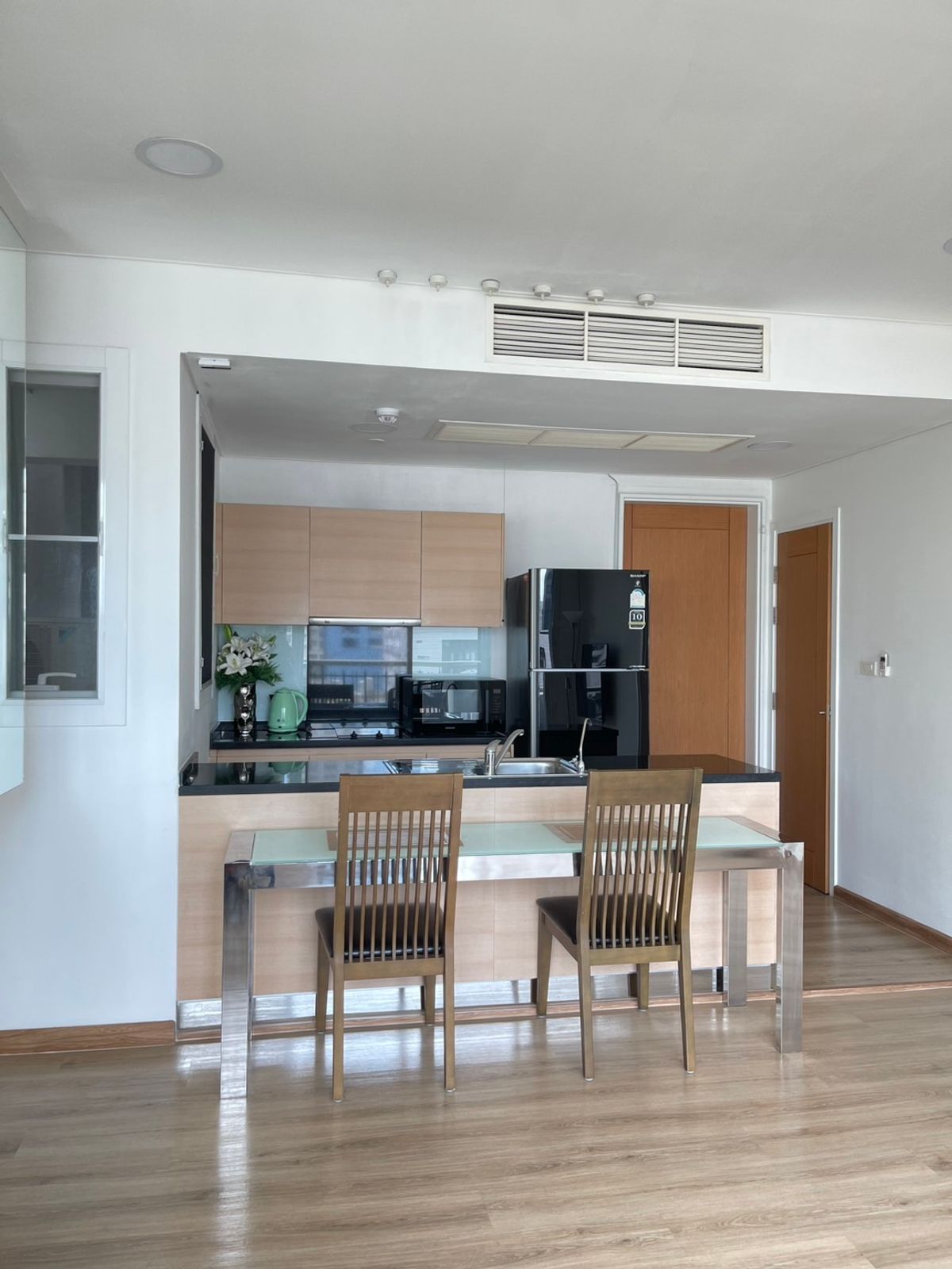 ให้เช่าคอนโดสุขุมวิท อโศก ทองหล่อ : ด่วน ! ให้เช่า Wind Sukhumvit 23 คอนโด 1  ห้องนอน  52  ตรม. ในราคาพิเศษ
