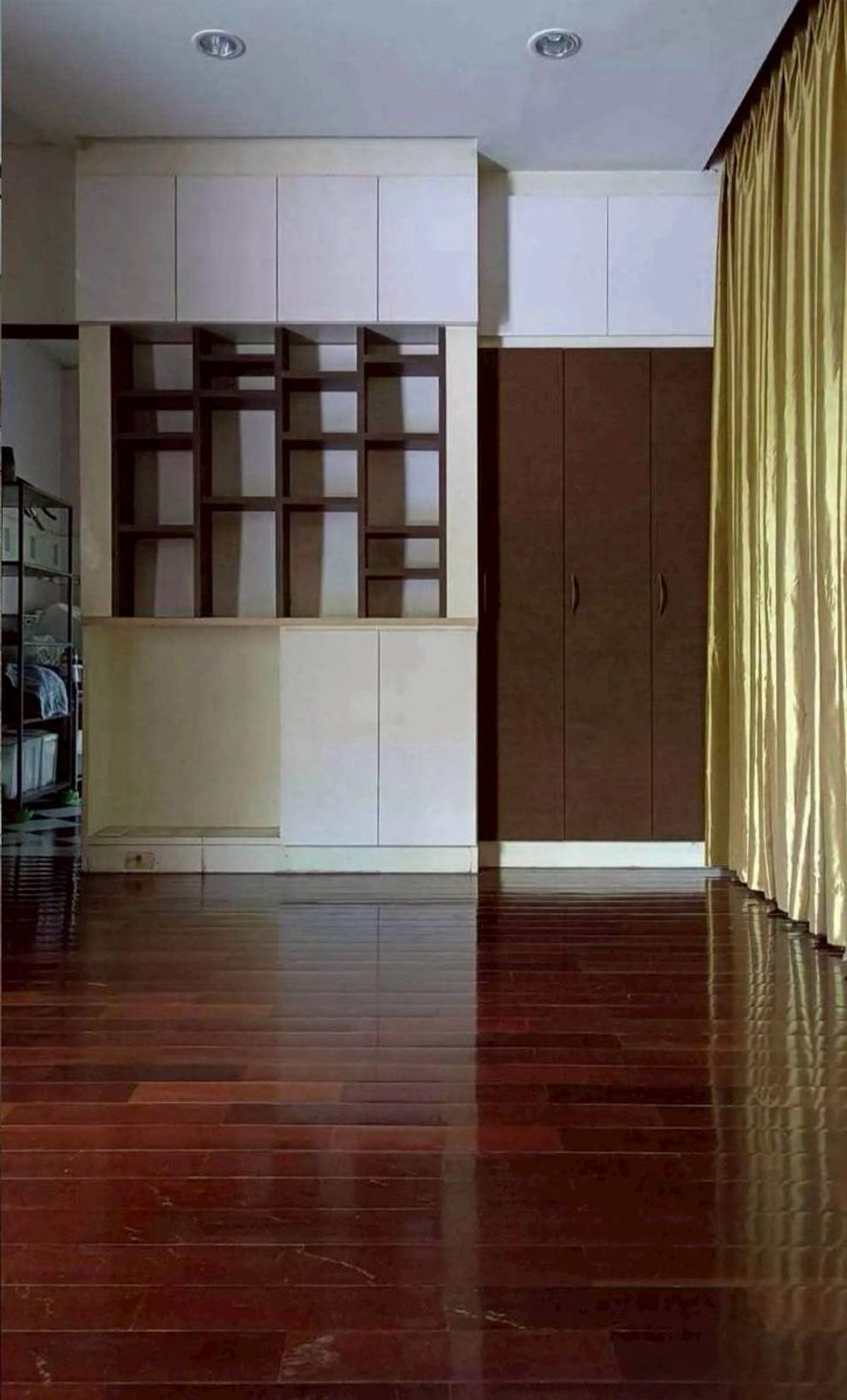 ขายบ้านมีนบุรี-ร่มเกล้า : ขายบ้านเดี่ยว 𝟮 ชั้น มบ.จันทร์บัวสวย 𝟱𝟬 ตารางวา 𝟯 ห้องนอน ติดถนนสุวินทวงศ์ แขวงแสนแสบ เขตมีนบุรี กรุงเทพมหานคร