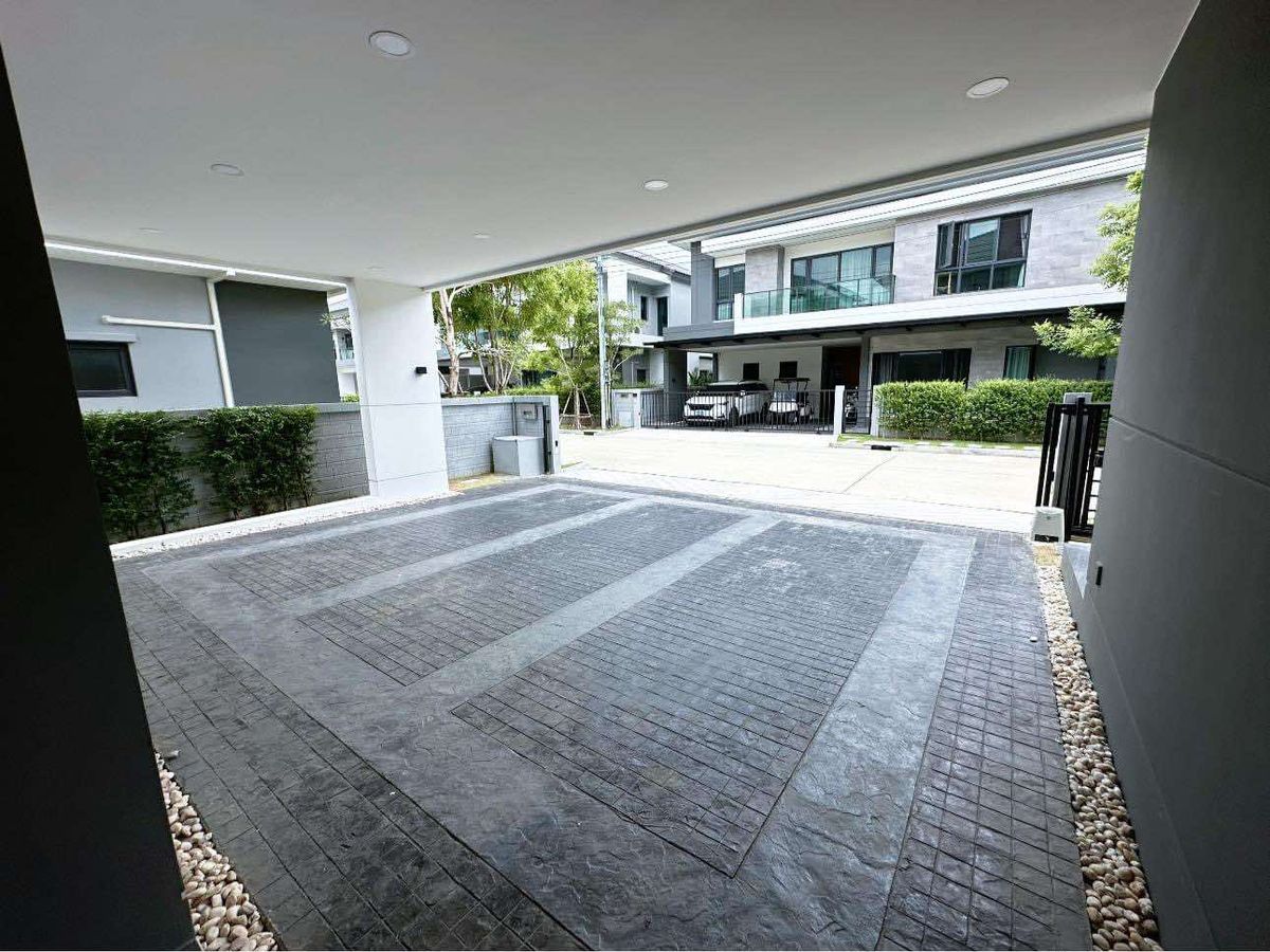 For RentHouseBangna, Bearing, Lasalle : K-6408 Beautiful house, ready to be near Mega Bangna, The City Bangna Project