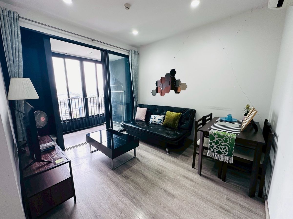 ให้เช่าคอนโดพระราม 9 เพชรบุรีตัดใหม่ RCA : for rent ideo mobi asoke 1bedroom 35sqm. 0886382235