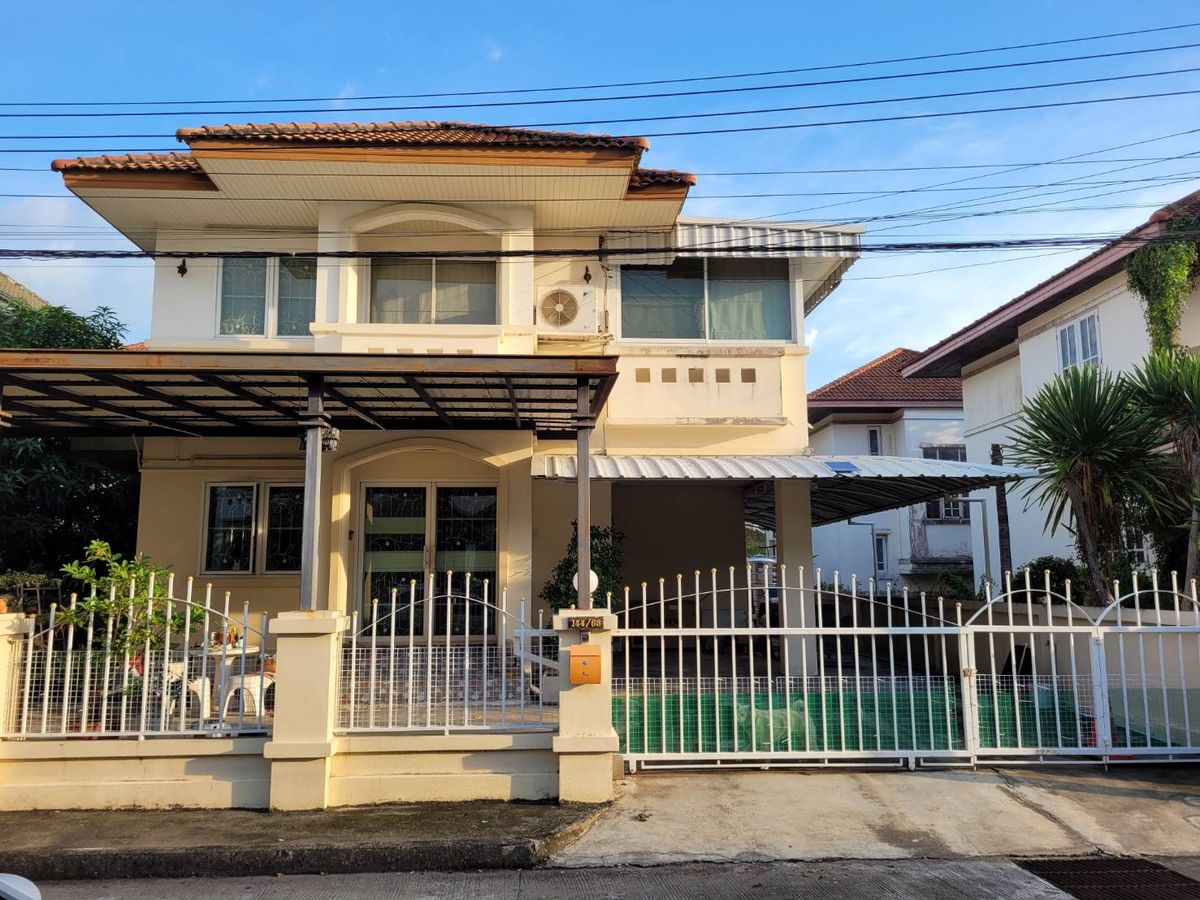 ขายบ้านบางนา แบริ่ง ลาซาล : บ้านเดี่ยว 52 ตรว. 3 ห้องนอน 2 ห้องน้ำ พร้อมเฟอร์นิเจอร์ 