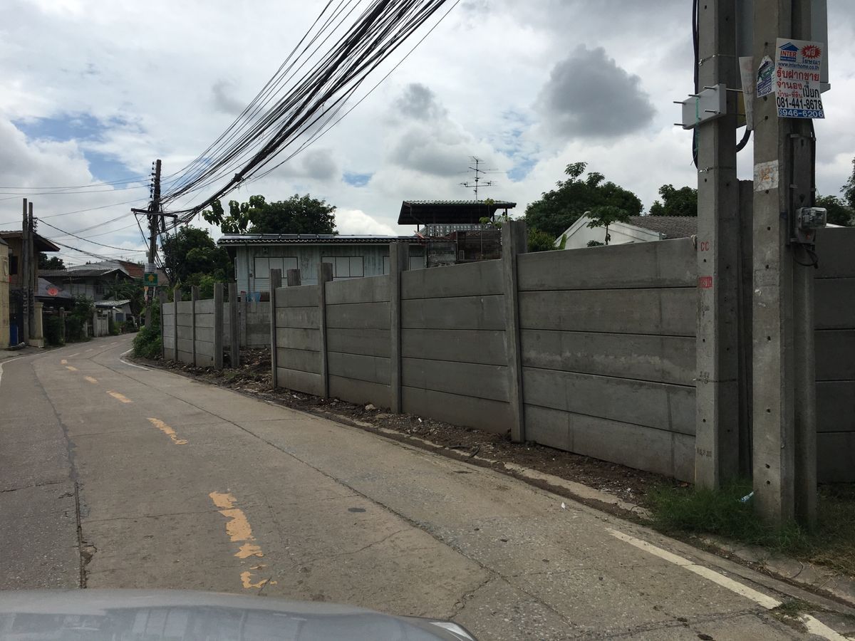 For SaleLandKasetsart, Ratchayothin : 🔥 Prime Land in Ratchayothin – Perfect for Investment or Building a Single House or Apartment, Close to BTS Ratchayothin