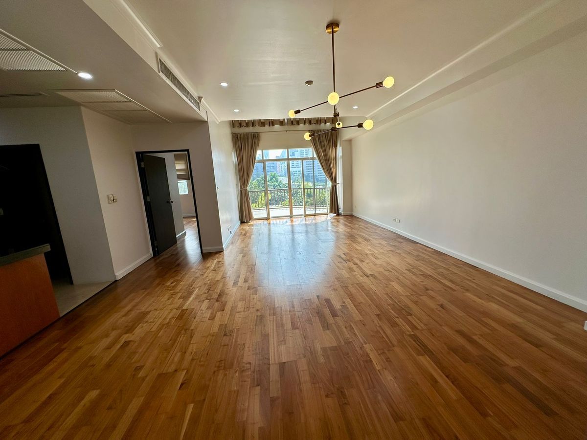 For SaleCondoSukhumvit, Asoke, Thonglor : Rare Item!! big size unit in the heart of Phromphong ✨The Cadogan Private Residence✨3 bedrooms, 4 bathrooms, size 199.27 sq m, near BTS Phrom Phong Tel.0982645161