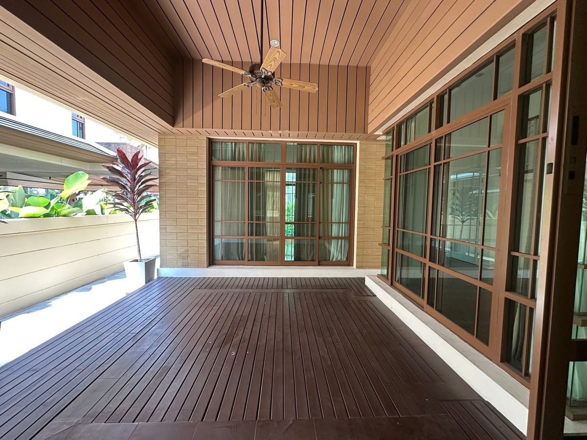 ♣ Luxury house ♣ บ้านเดี่ยว 3 ชั้น 96.00 ตร.ว. | 4 ห้องนอน 5 ห้องน้ำ | ใกล้ BTS สถานีพระโขนง 2 นาที, โรงพยาบาลสุขุมวิท 4 นาที, Gateway เอกมัย 4 นาที Loading...