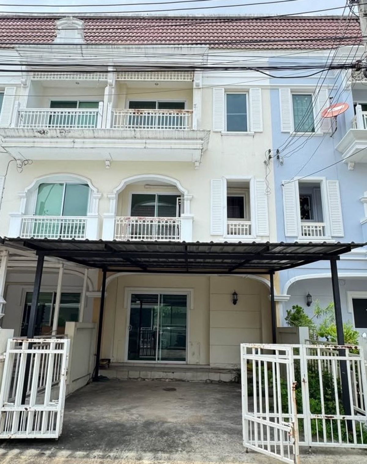 ขายทาวน์โฮมบางแค เพชรเกษม : ขาย ทาวน์โฮม 3 ชั้น เดอะ เมทโทร สาทร-กัลปพฤกษ์ 127 ตรม. 21 ตร.วา . บ้านสวย ครบ พร้อมอยู่ ใกล้สาทร10นาที