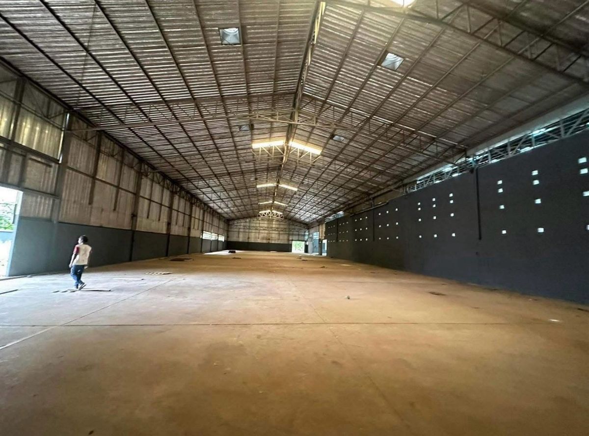 ให้เช่าโกดังปทุมธานี รังสิต ธรรมศาสตร์ : 🔰โกดังปทุม ขาย-ให้เช่า‼️1,200sq.m.มี2หลัง  ใกล้ #ตลาดไท ราคาถูก ทำเลดี พื้นที่ใช้สอยกว้างขว้าง 