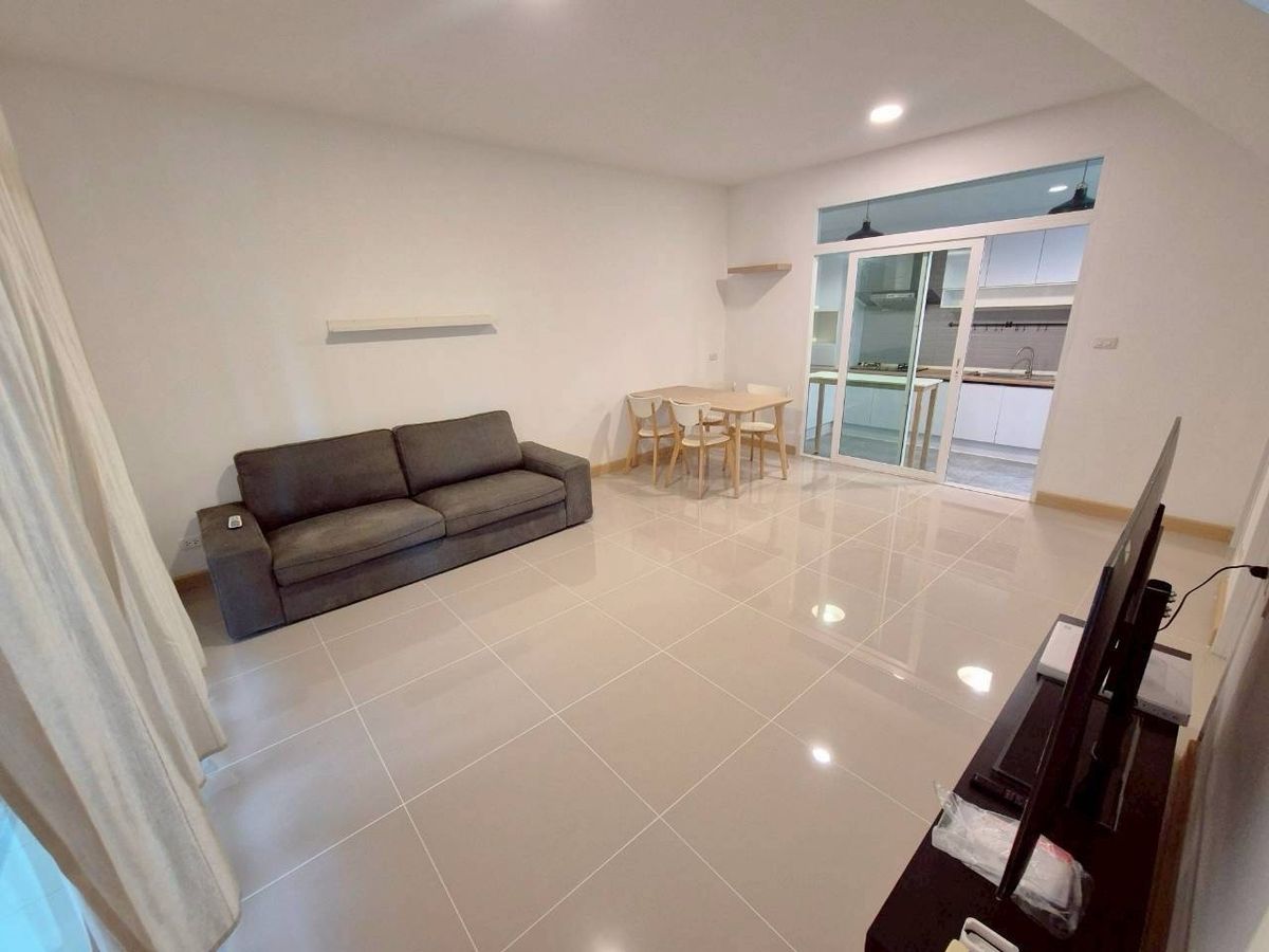 For RentTownhomeVipawadee, Don Mueang, Lak Si : ✔️* Rent* ✔️ Townhome Gusto Don, Mueang Phrapha, beautiful house